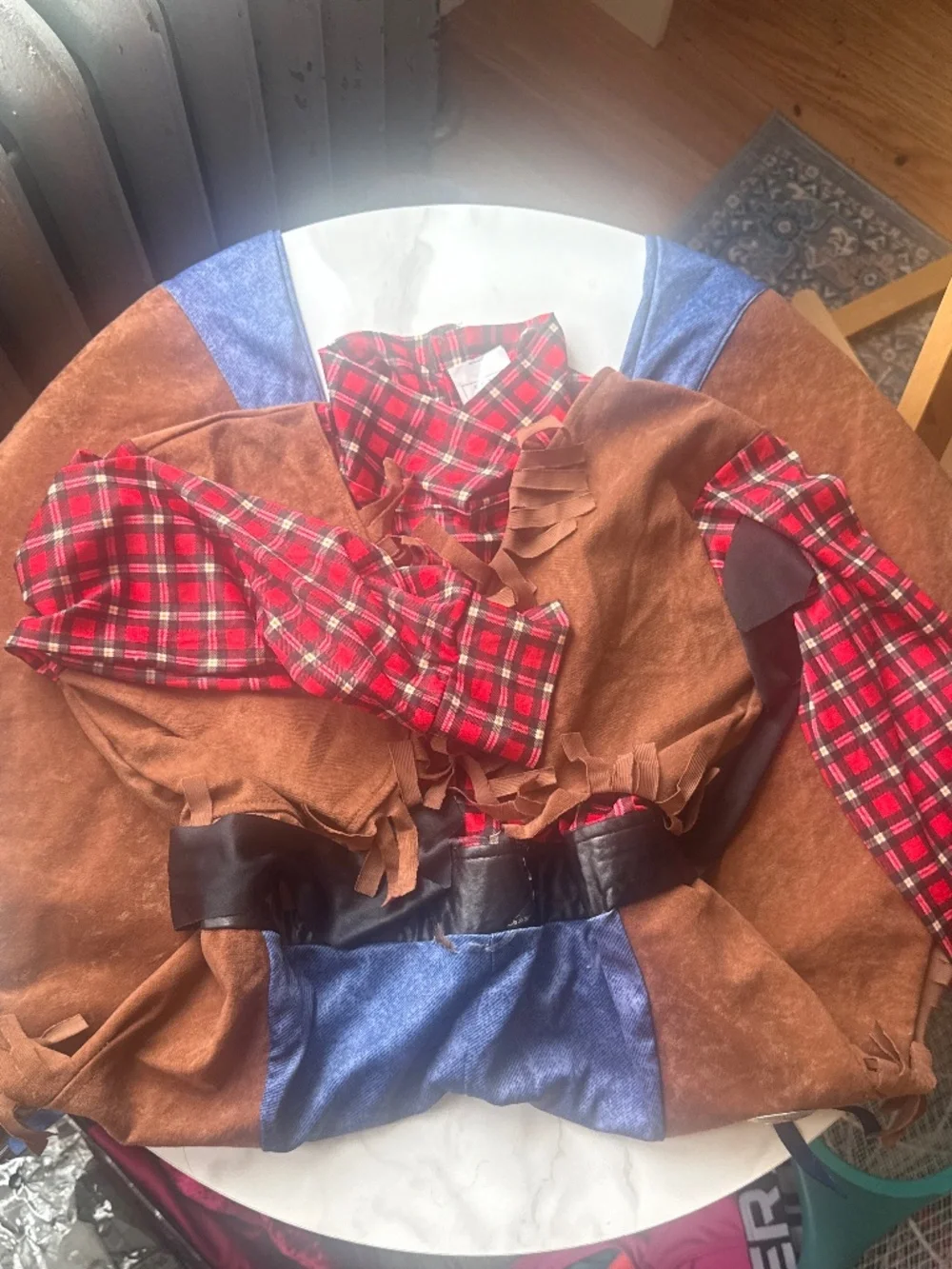 Costume